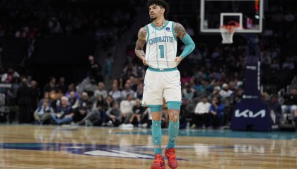 PP电子「中国」官方网站-黄蜂主帅谈三球打替补：这展现了他作为领袖的无私奉献精神