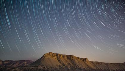 还是差点!张玉宁禁区弧顶远射中柱弹出,河南队逃过一劫
